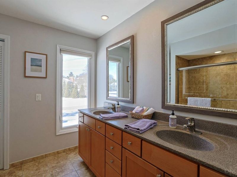 9986 Pond Woods Lane, Sharonville, OH 45241 Photo 45