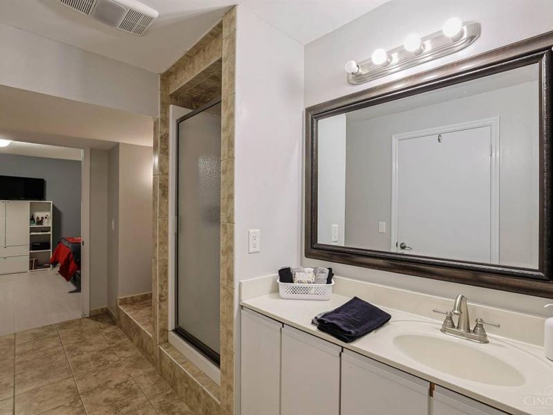 9986 Pond Woods Lane, Sharonville, OH 45241 Photo 46