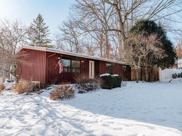 770 Odsila WAY, Fontana, WI 53125