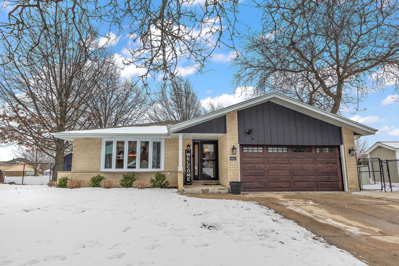 8803 Juniper Court, Tinley Park, IL 60487 Main Photo
