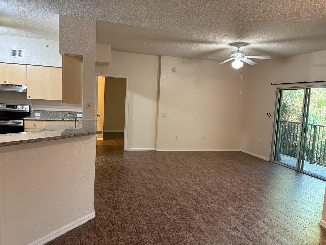 360 Crestwood Circle, Unit 306, Royal Palm Beach, FL 33411 Photo