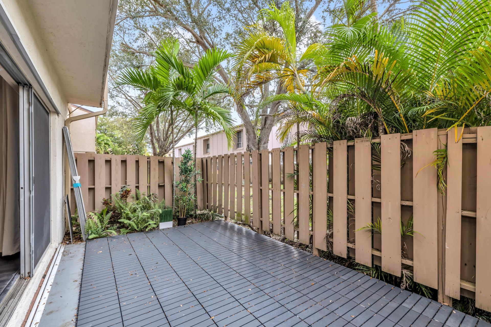 881 NW 81 Way, Unit 3, Plantation, FL 33324 Photo