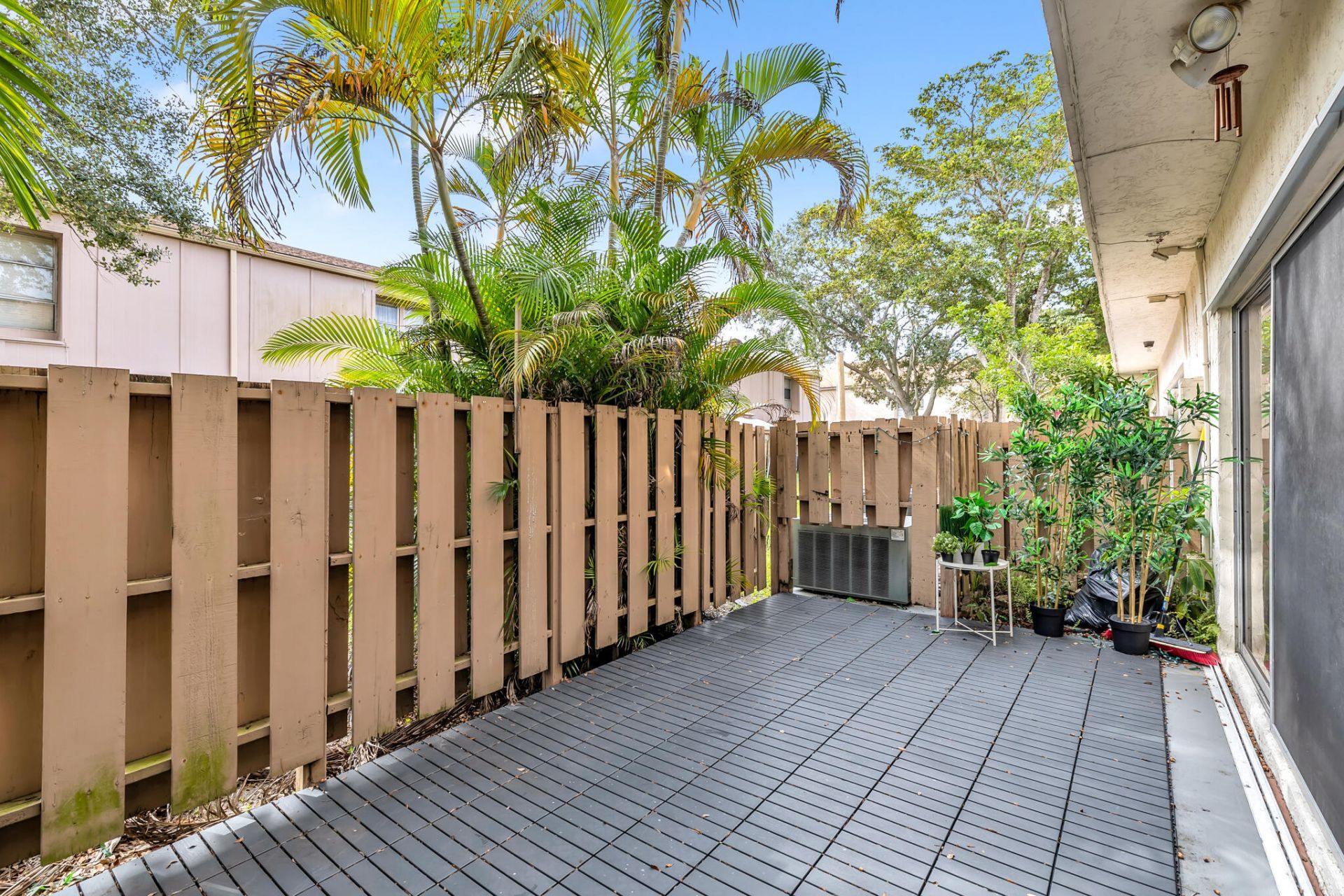 881 NW 81 Way, Unit 3, Plantation, FL 33324 Photo