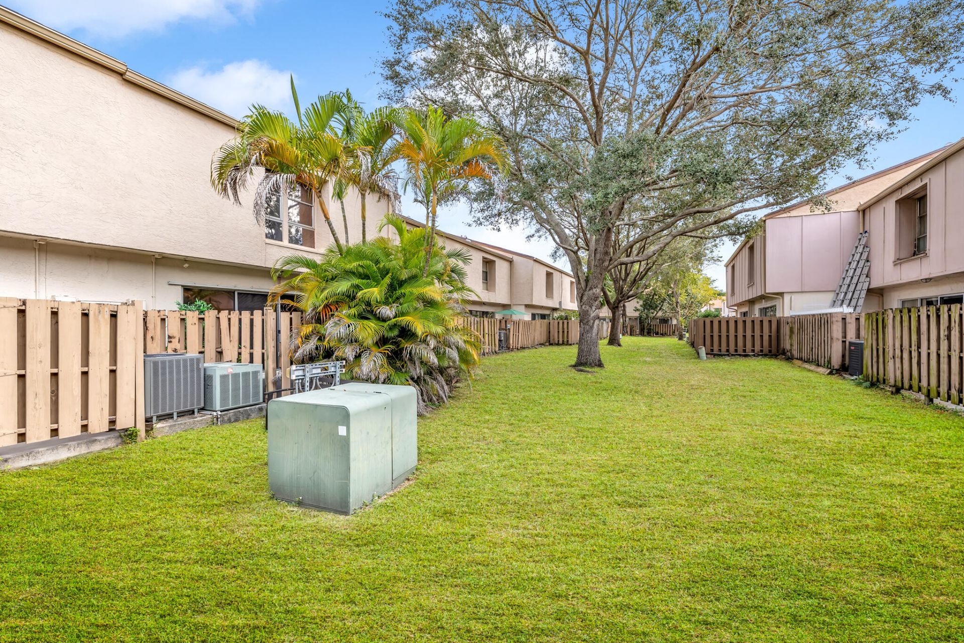 881 NW 81 Way, Unit 3, Plantation, FL 33324 Photo