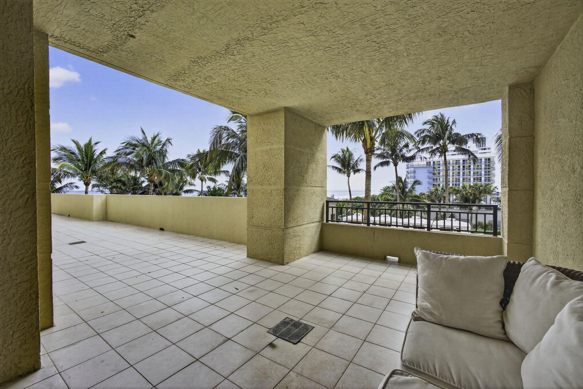 3800 N Ocean Drive, Unit 452, Singer Island, FL 33404 Photo