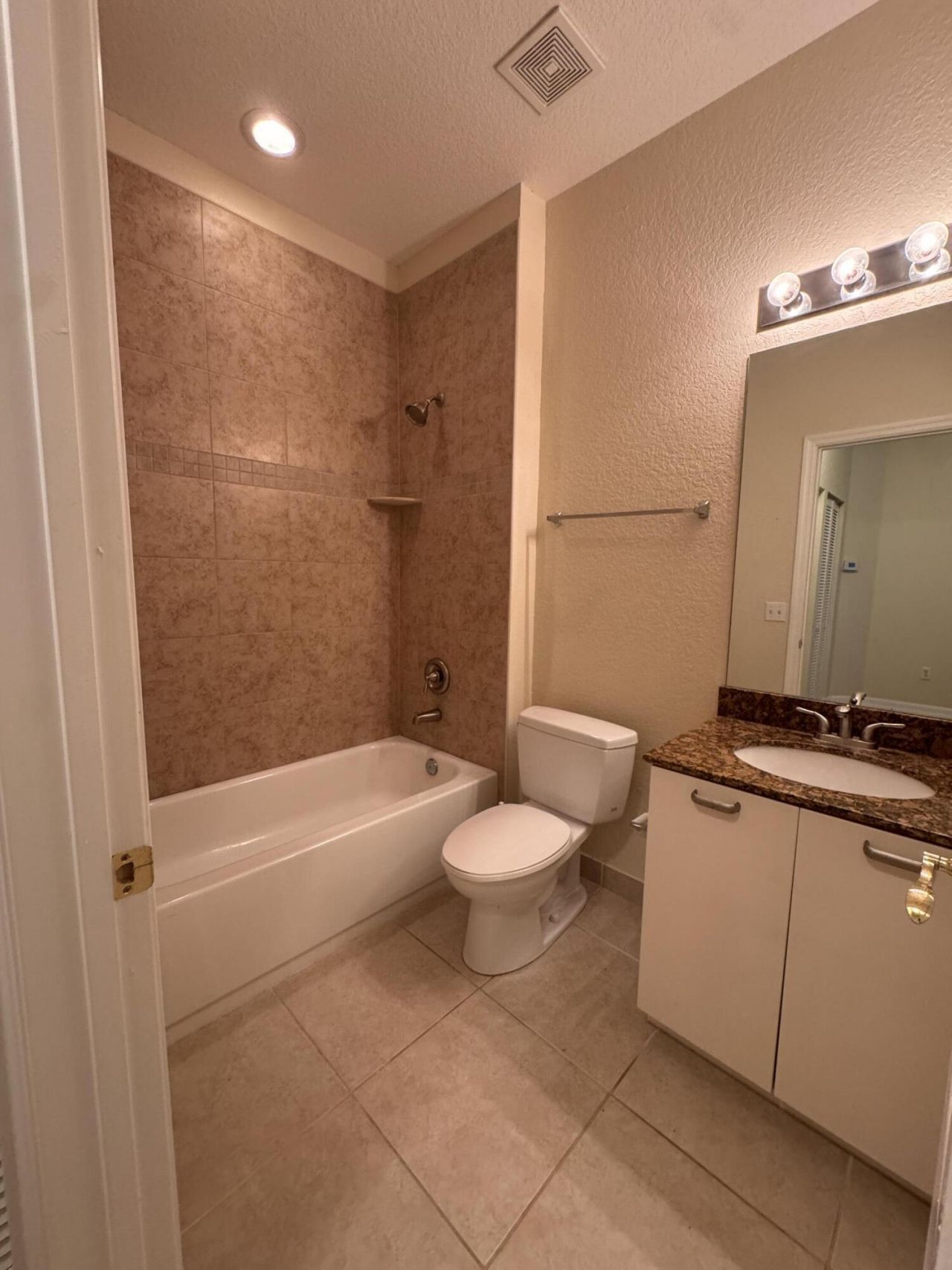 40 SE Sedona Circle, Unit 203, Stuart, FL 34994 Photo