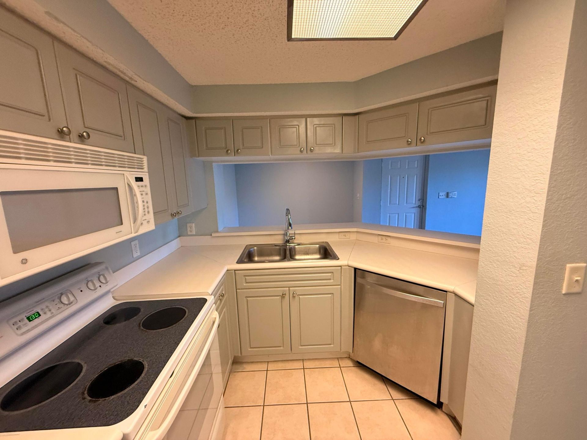 2724 Anzio Court, Unit 107, Palm Beach Gardens, FL 33410 Photo