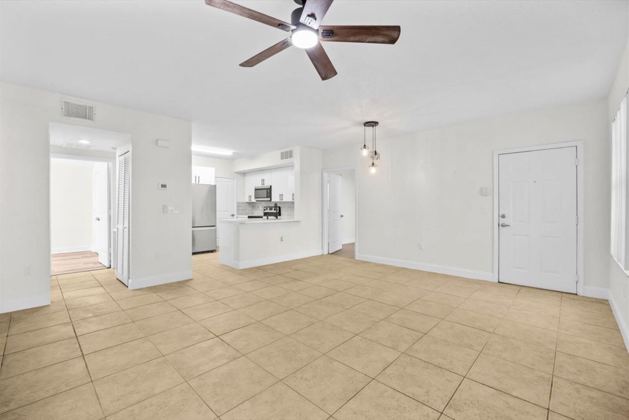 158 SW Peacock Boulevard, Unit 30-104, Port Saint Lucie, FL 34986 Photo