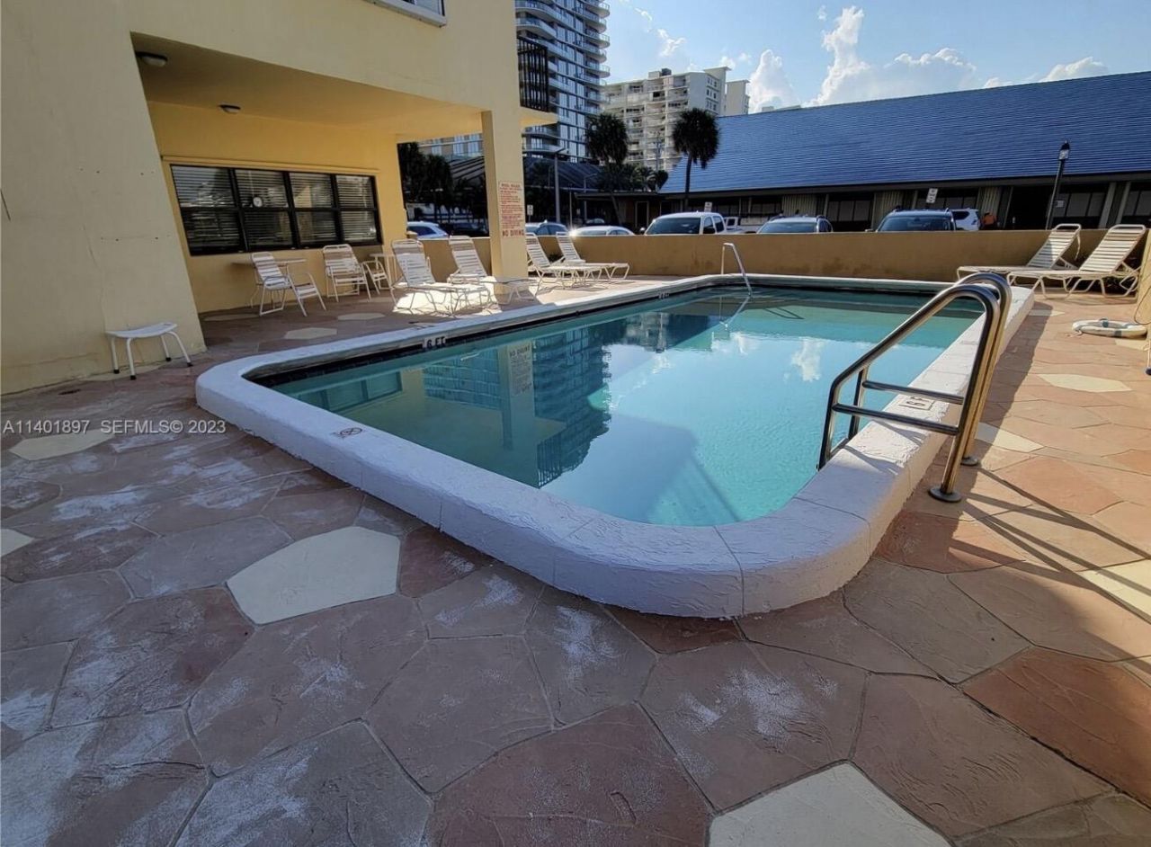 801 N Ocean Boulevard, Unit 802, Pompano Beach, FL 33062 Photo