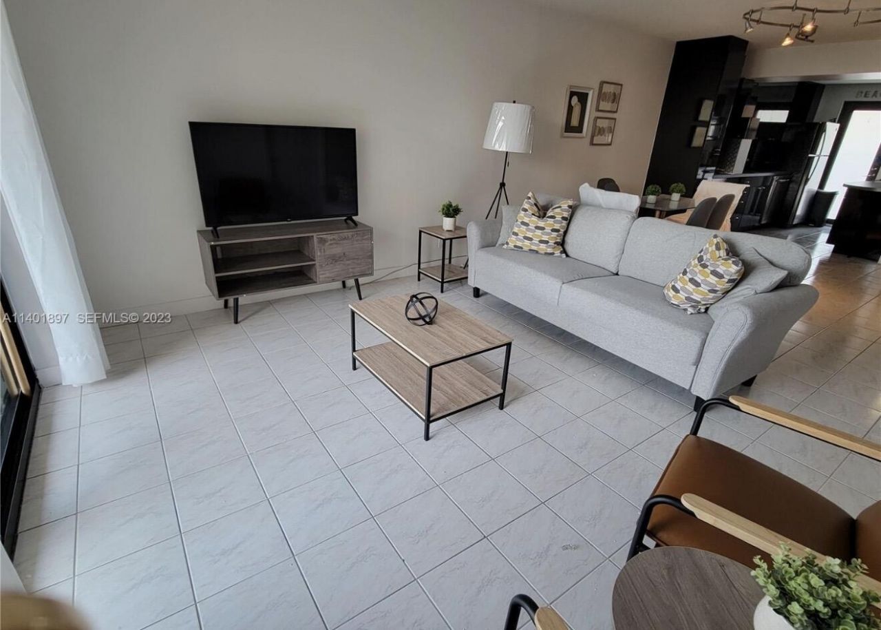 801 N Ocean Boulevard, Unit 802, Pompano Beach, FL 33062 Photo
