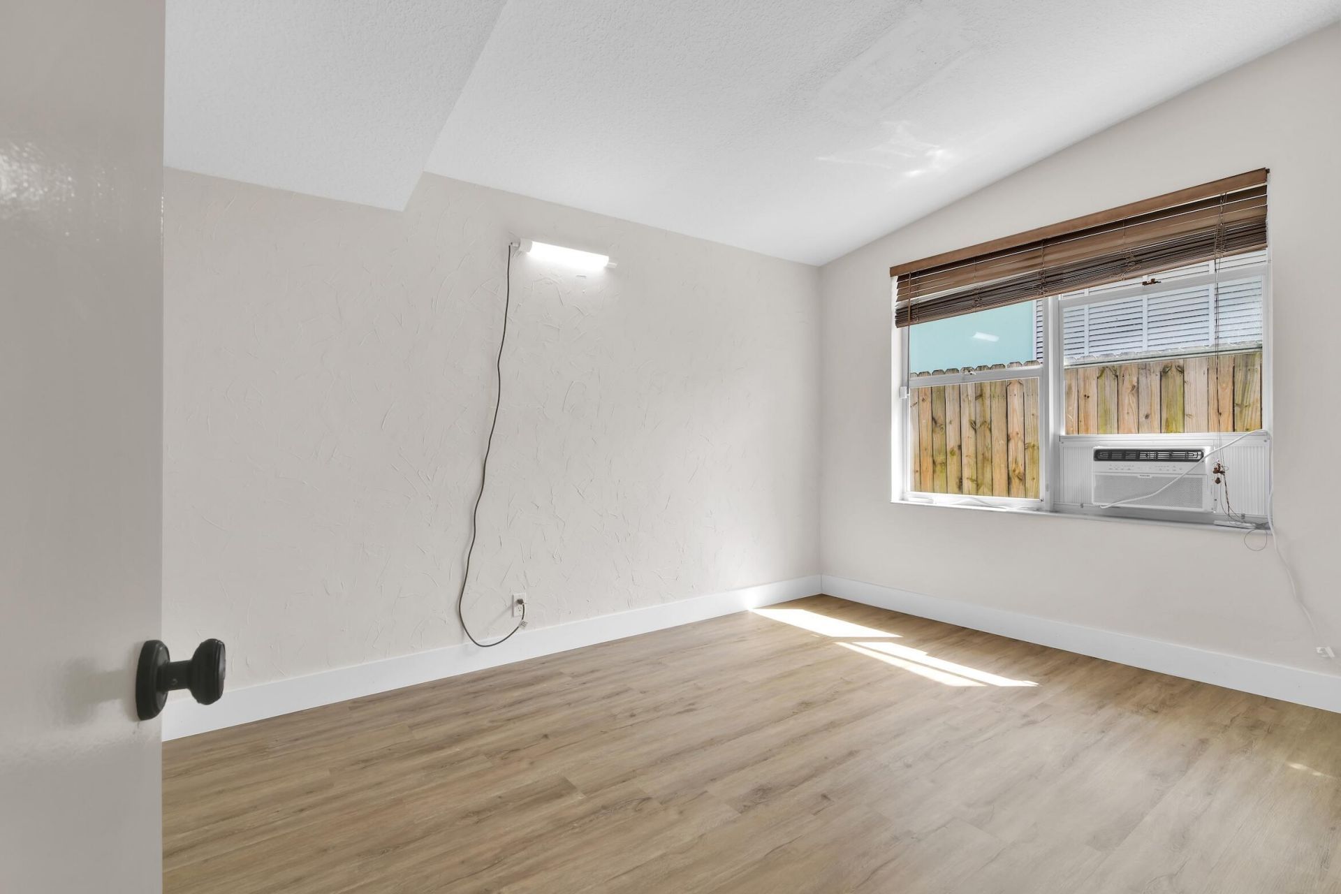 2431 Key Largo Lane, Fort Lauderdale, FL 33312 Photo