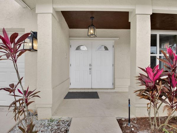 18196 Clear Brook Circle Circle, Boca Raton, FL 33498