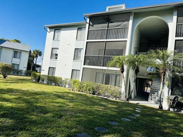 1007 Green Pine Blvd, Unit G3, West Palm Beach, FL 33409