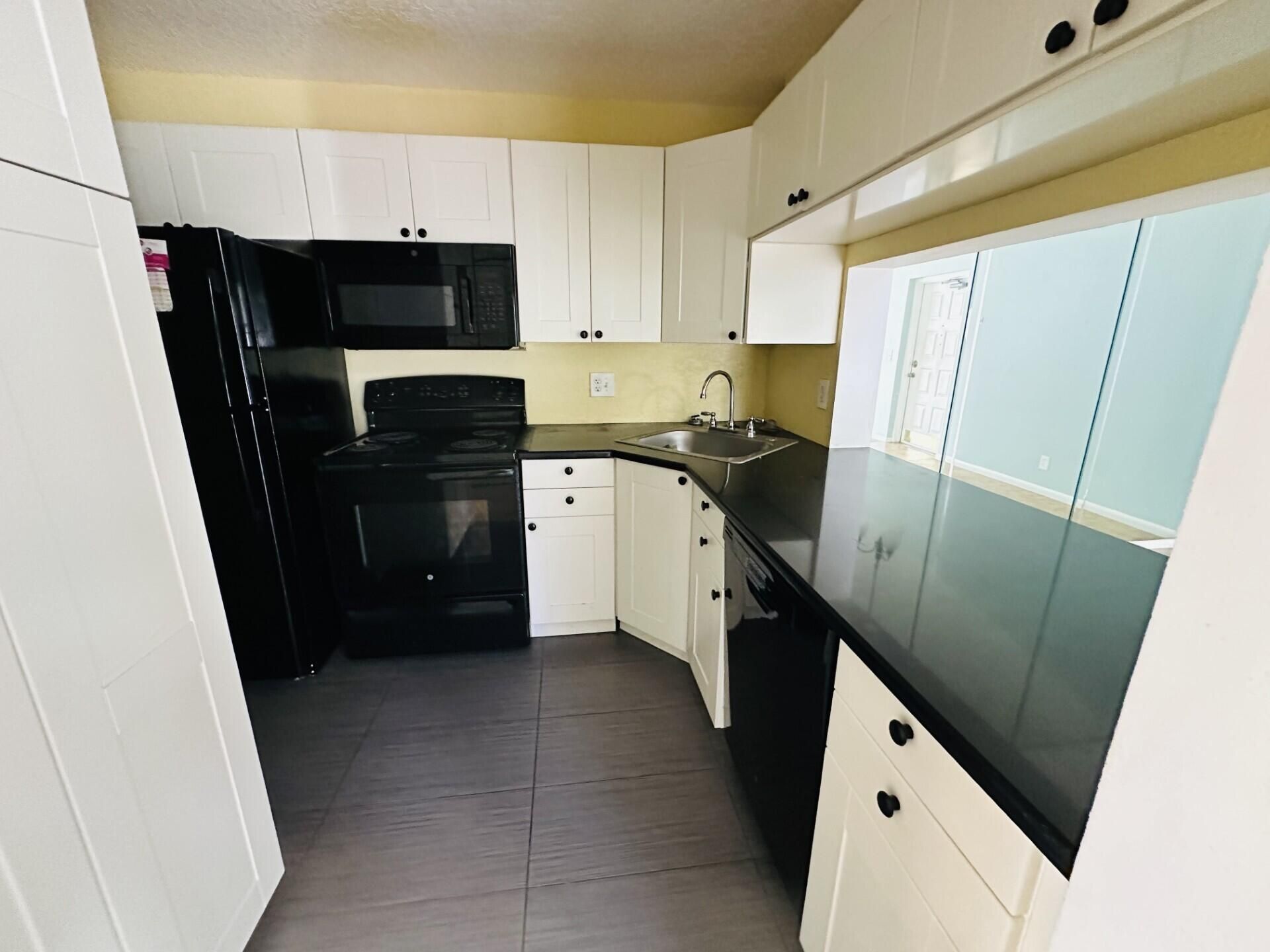 1007 Green Pine Blvd, Unit G3, West Palm Beach, FL 33409 Photo