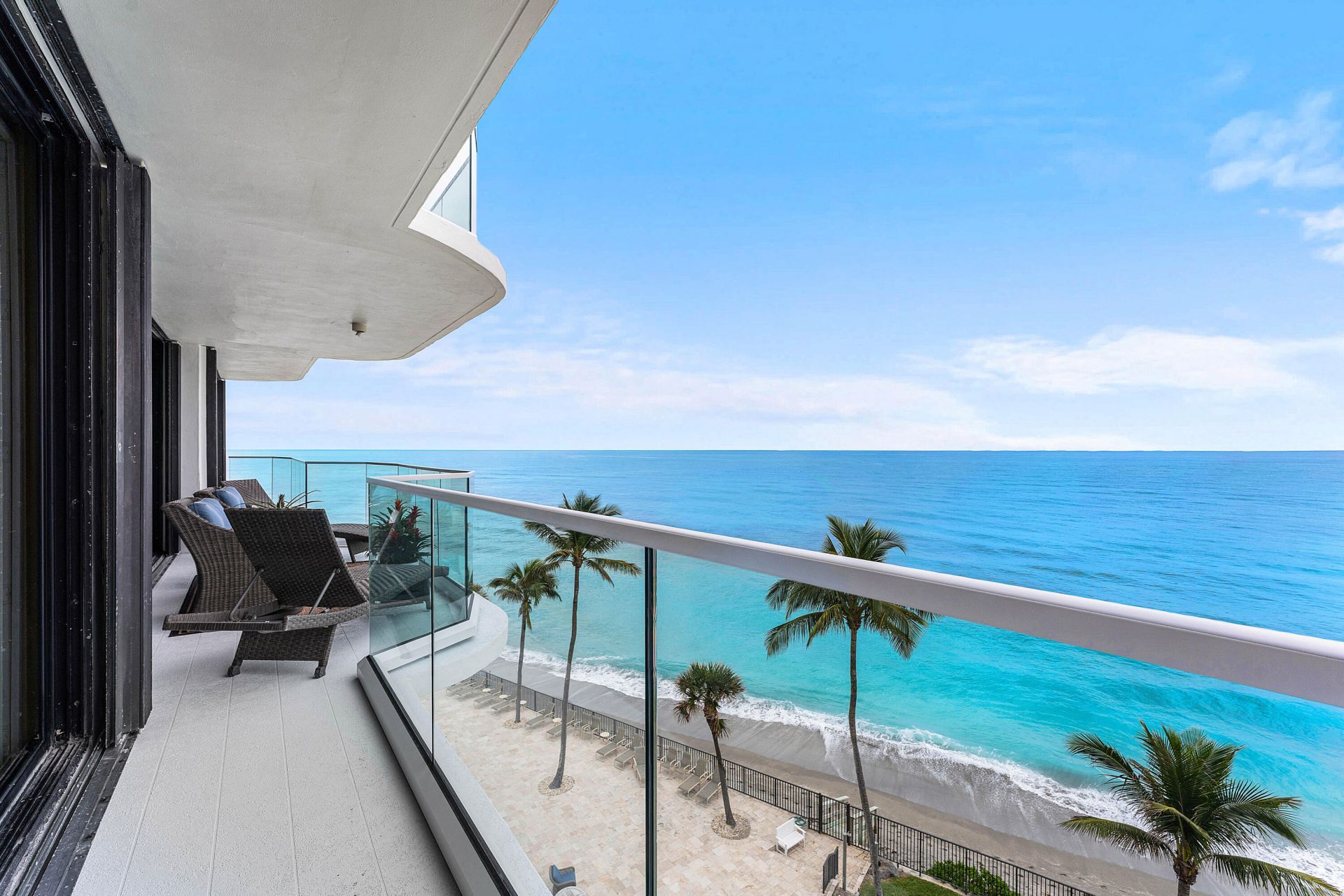 100 Beach Road, Unit 602, Tequesta, FL 33469 Photo