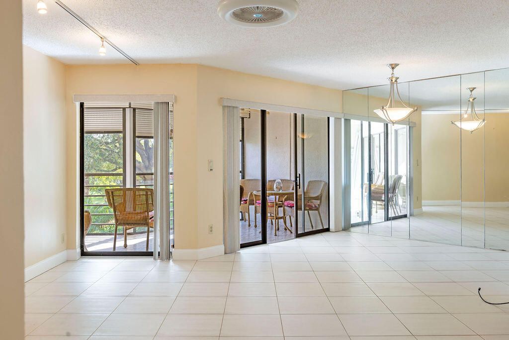 5701 Camino Del Sol, Unit 204, Boca Raton, FL 33433 Photo