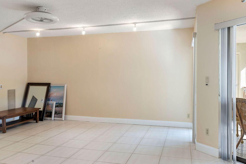 5701 Camino Del Sol, Unit 204, Boca Raton, FL 33433 Photo