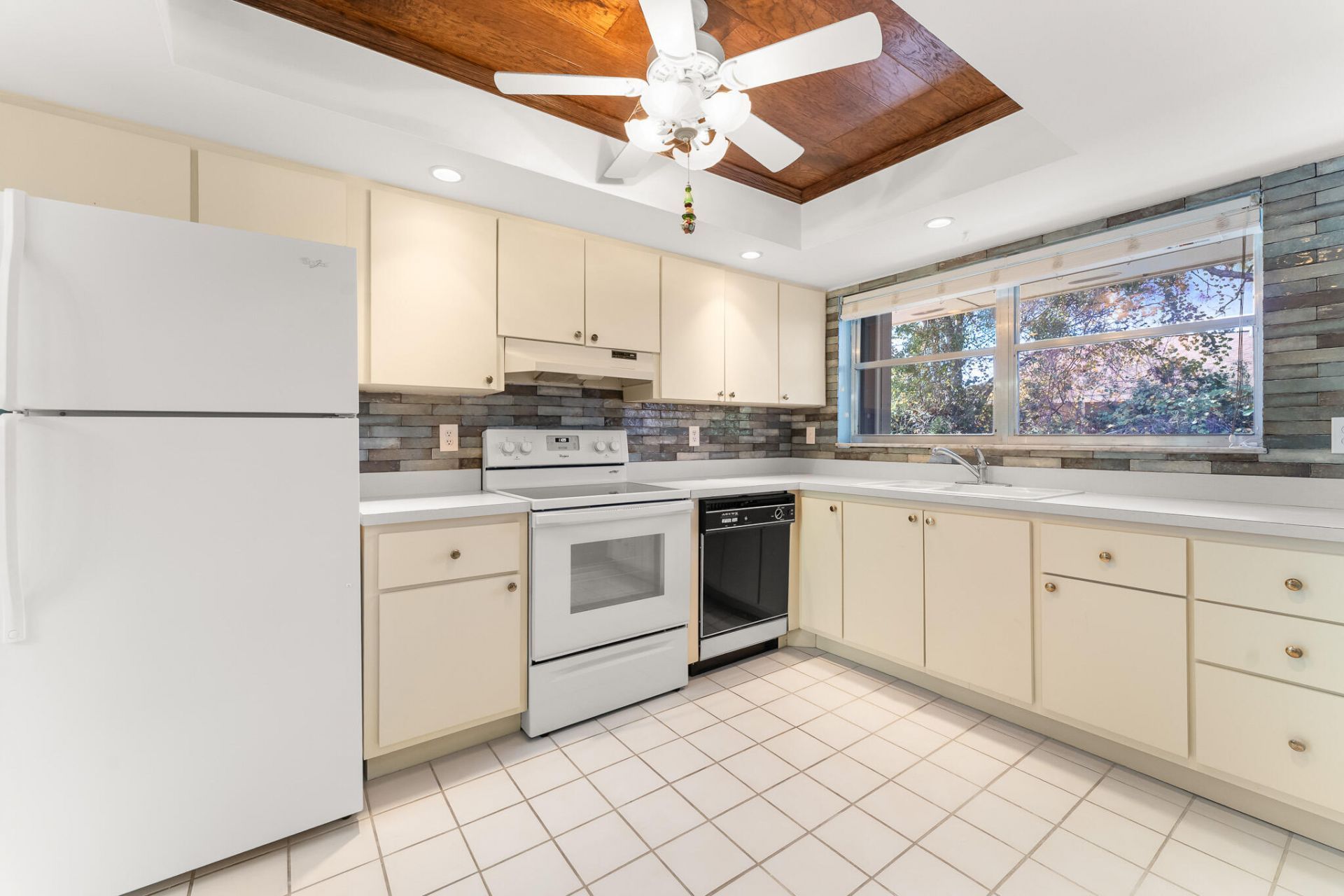 939 NW 11th Terrace, Unit 04, Stuart, FL 34994 Photo