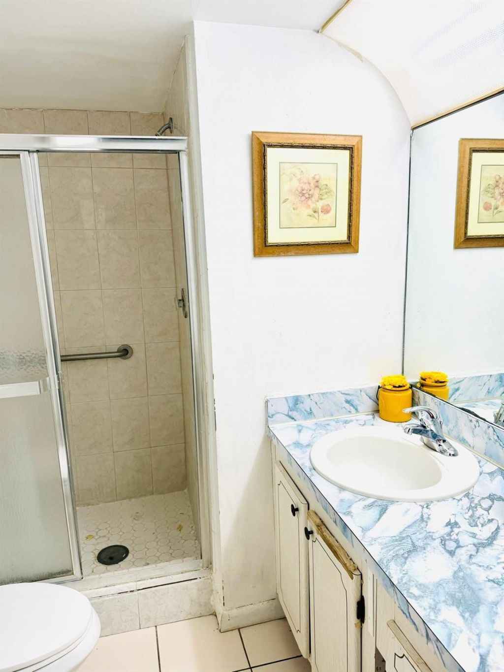 8460 Sunrise Lakes Boulevard, Unit 202, Sunrise, FL 33322 Photo