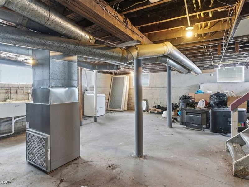 3271 Desota Avenue, Cleveland, OH 44118 Photo 32