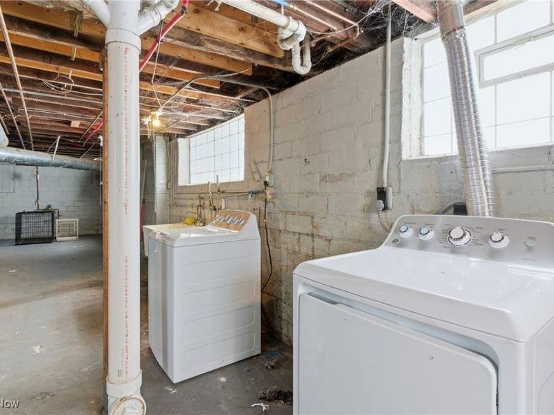 3271 Desota Avenue, Cleveland, OH 44118 Photo 37