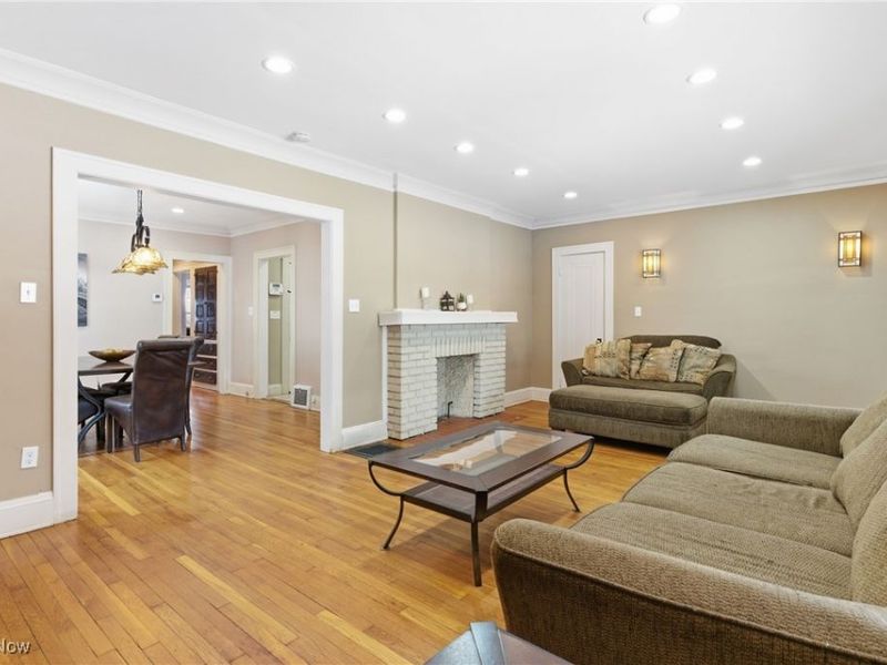 3271 Desota Avenue, Cleveland, OH 44118 Photo 9