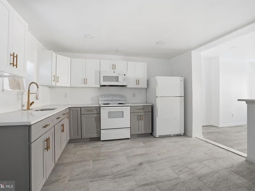 1928 W Carey Street, Philadelphia, PA 19140 Main Photo