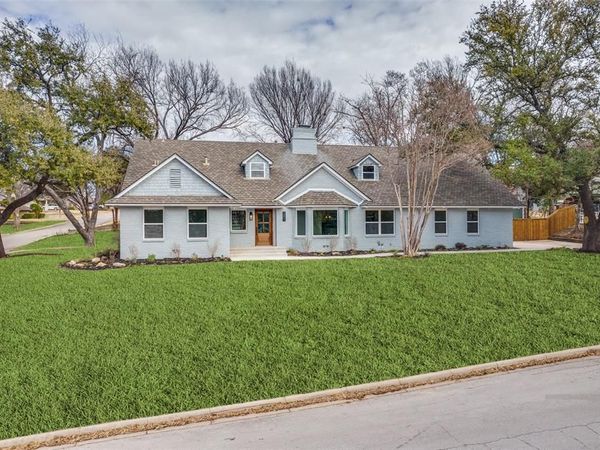 3851 Pelham Road, Fort Worth, TX 76116