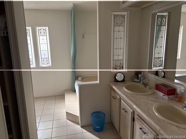 2592 SW Thunderbird Trail, Stuart, FL 34997 Photo