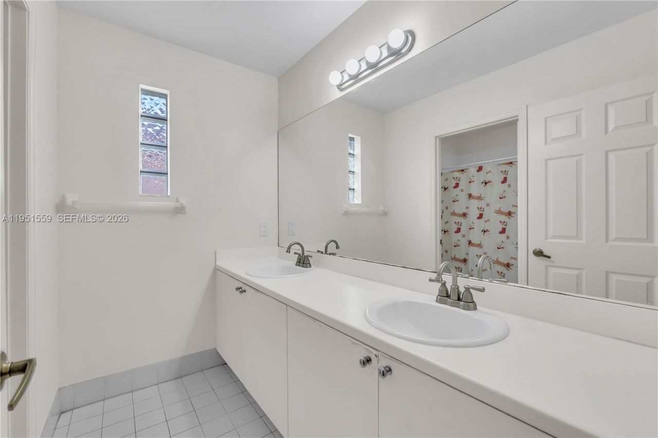 5323 NW 125th Ave, Coral Springs, FL 33076 Photo