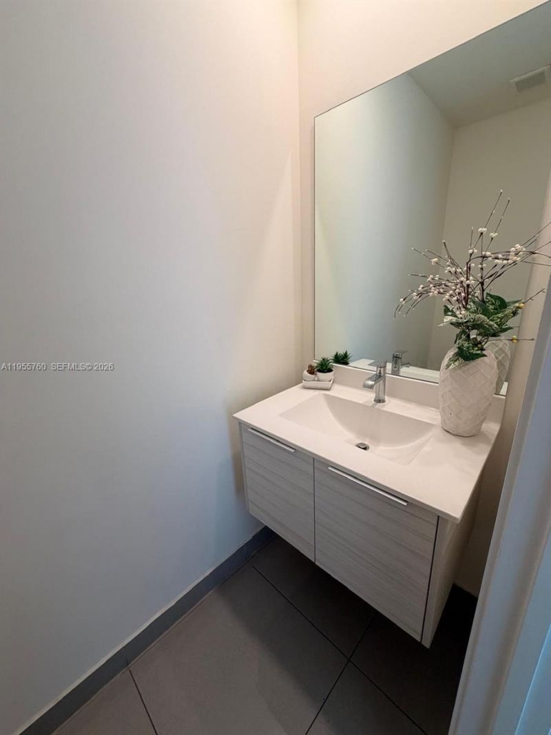 6484 NW 103rd Place, Unit 6484, Doral, FL 33178 Photo