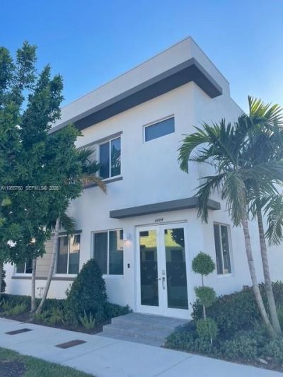 6484 NW 103rd Place, Unit 6484, Doral, FL 33178 Photo