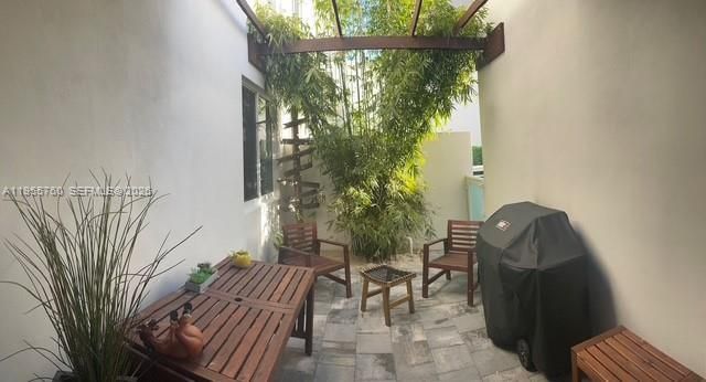 6484 NW 103rd Place, Unit 6484, Doral, FL 33178 Photo