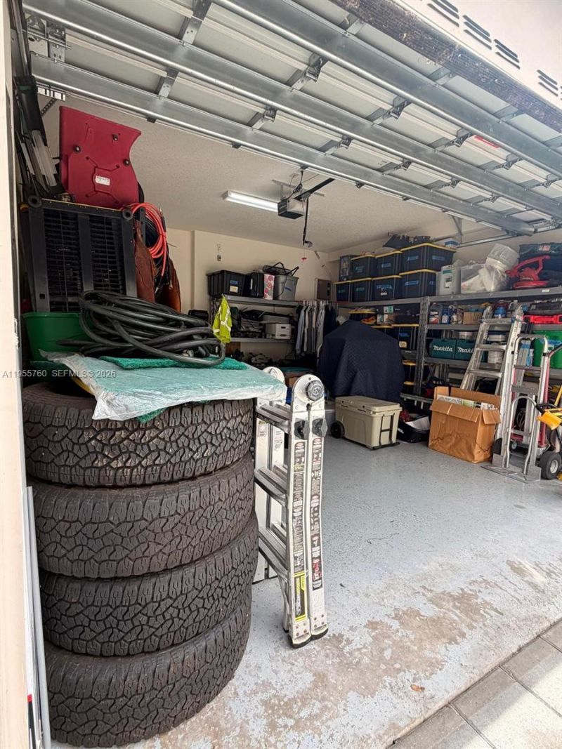 6484 NW 103rd Place, Unit 6484, Doral, FL 33178 Photo