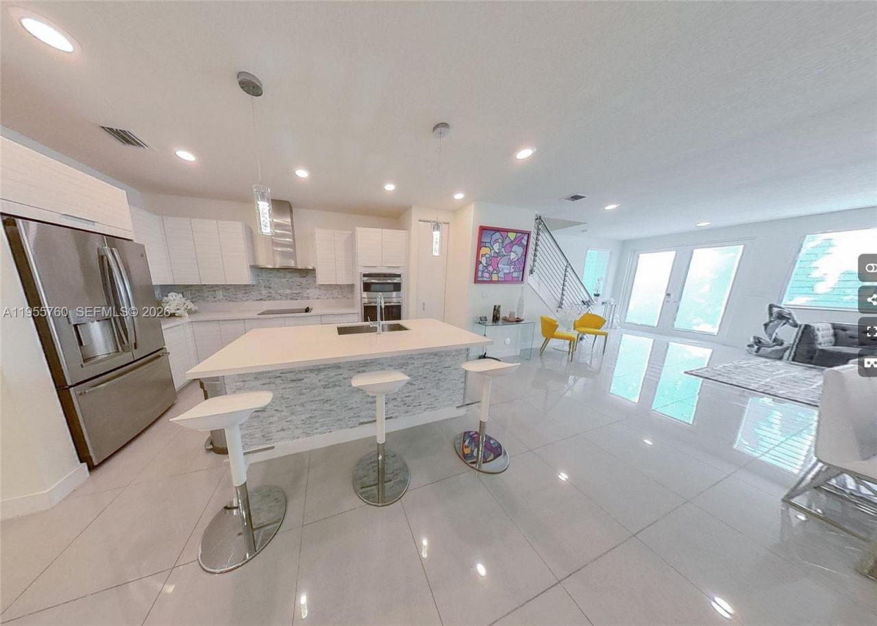 6484 NW 103rd Place, Unit 6484, Doral, FL 33178 Photo