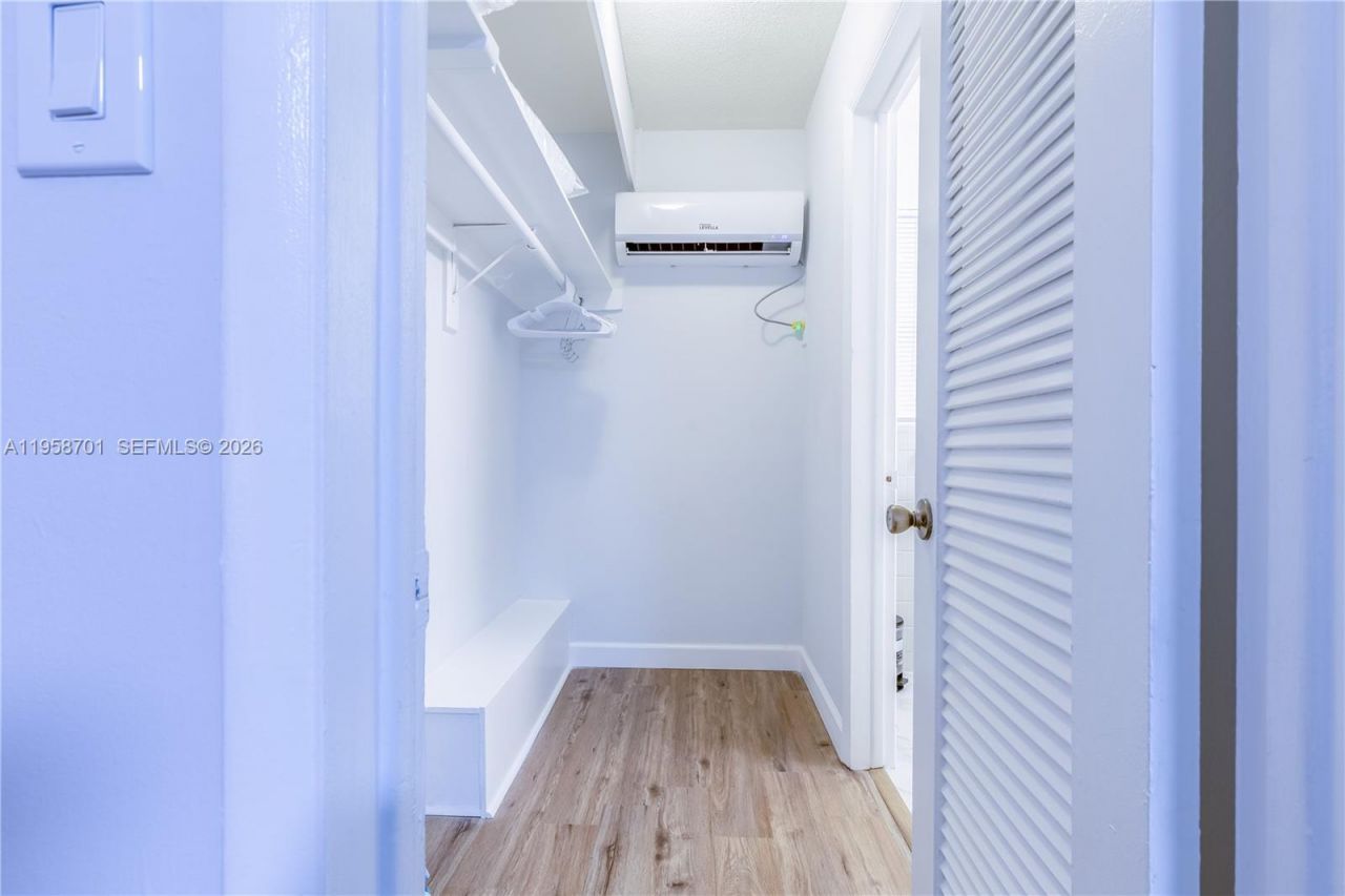 2748 NE 32nd St , Unit 1-7, Fort Lauderdale, FL 33306 Photo