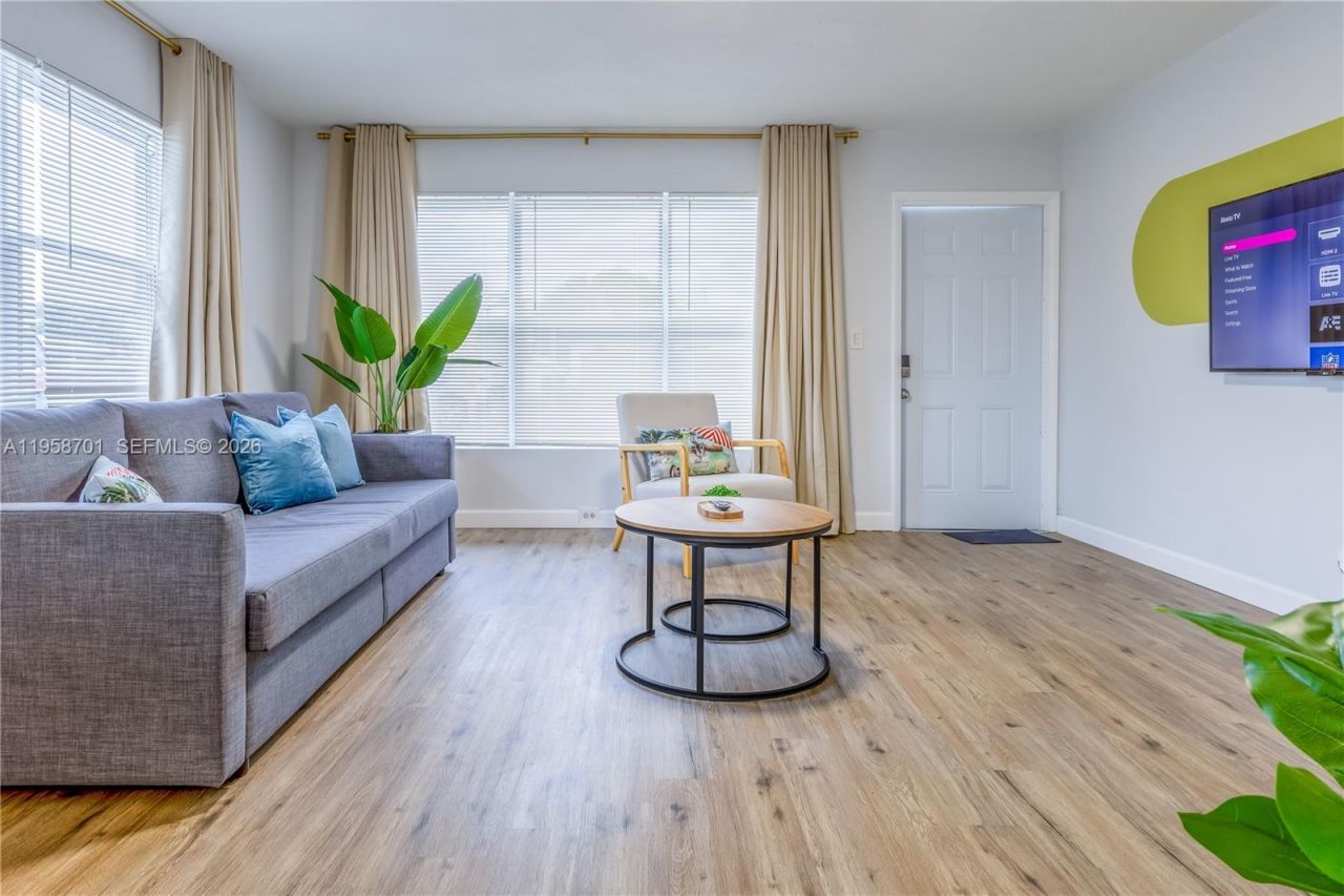 2748 NE 32nd St , Unit 1-7, Fort Lauderdale, FL 33306 Photo