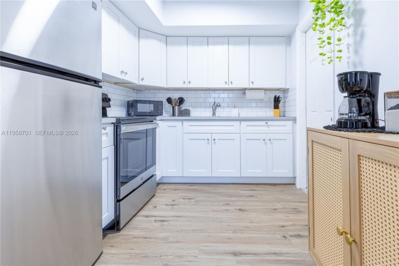 2748 NE 32nd St , Unit 1-7, Fort Lauderdale, FL 33306 Photo