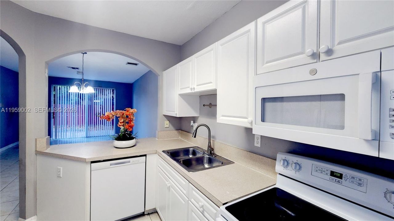 741 SE 2nd St, Unit 741, Homestead, FL 33030 Photo