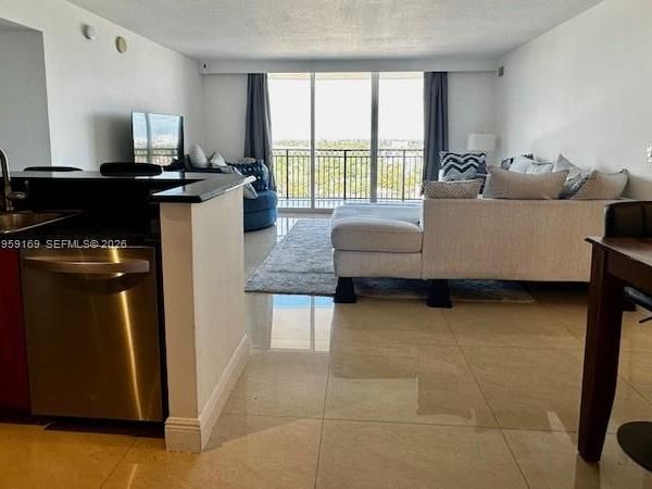 3232 SW 22nd Ter, Unit 1604, Miami, FL 33145