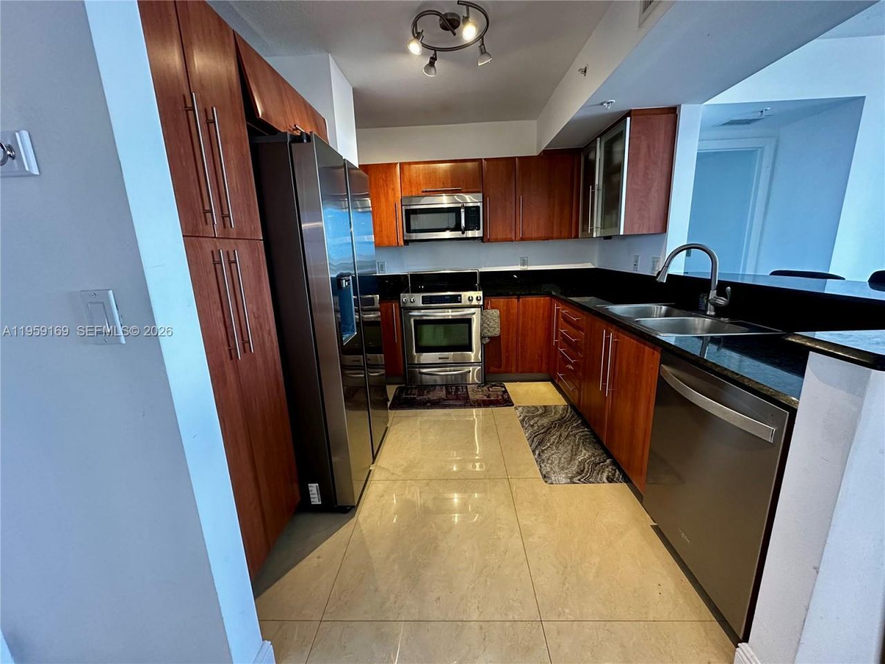 3232 SW 22nd Ter, Unit 1604, Miami, FL 33145 Photo