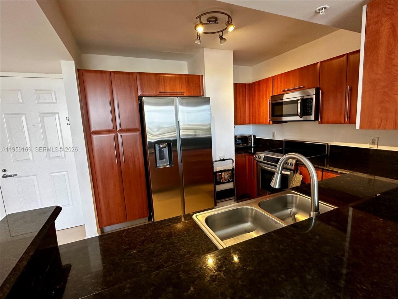 3232 SW 22nd Ter, Unit 1604, Miami, FL 33145 Photo