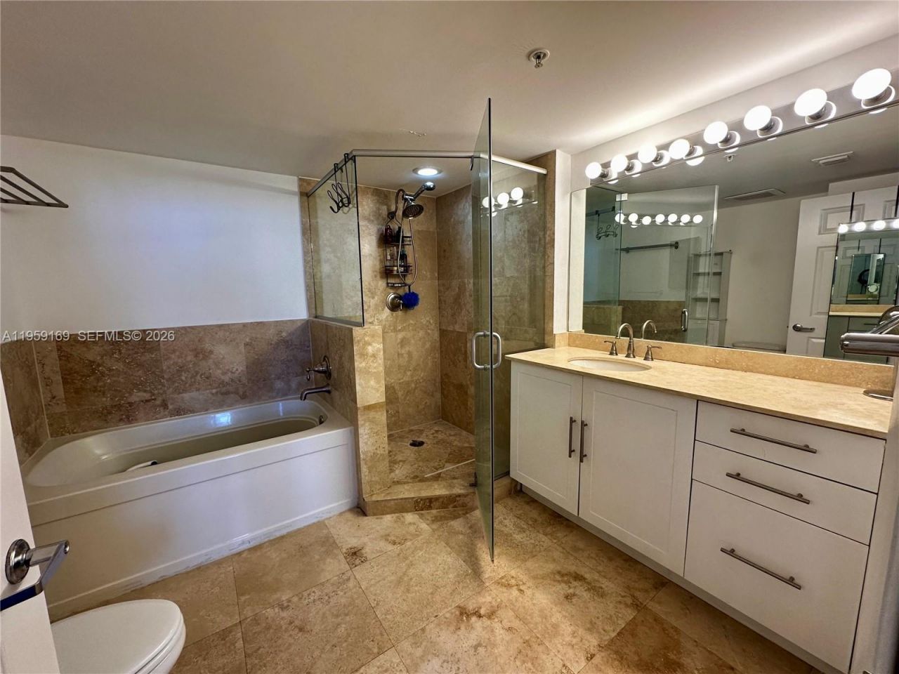 3232 SW 22nd Ter, Unit 1604, Miami, FL 33145 Photo