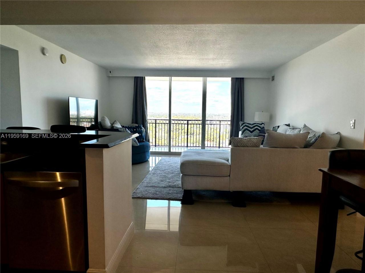 3232 SW 22nd Ter, Unit 1604, Miami, FL 33145 Photo