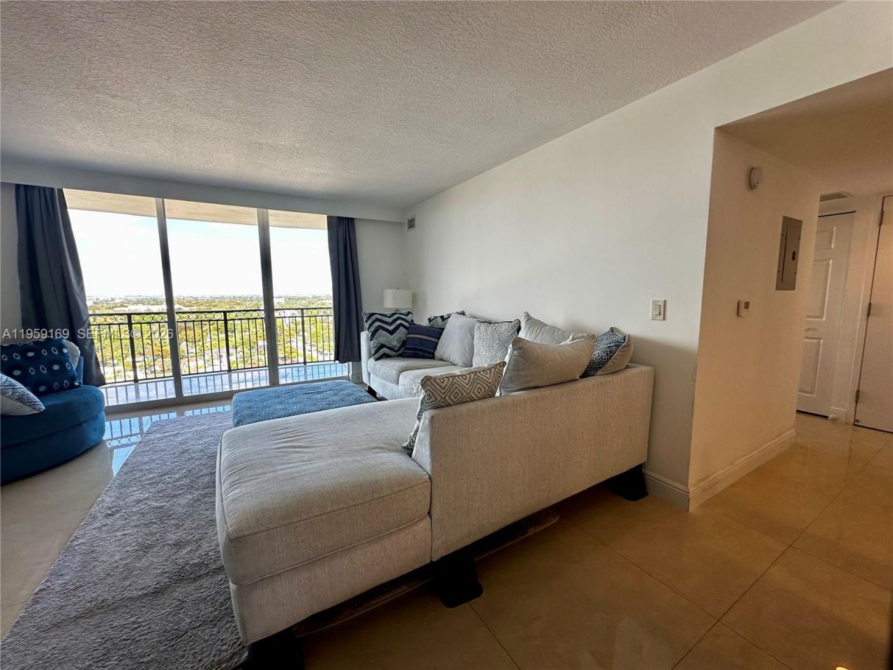 3232 SW 22nd Ter, Unit 1604, Miami, FL 33145 Photo