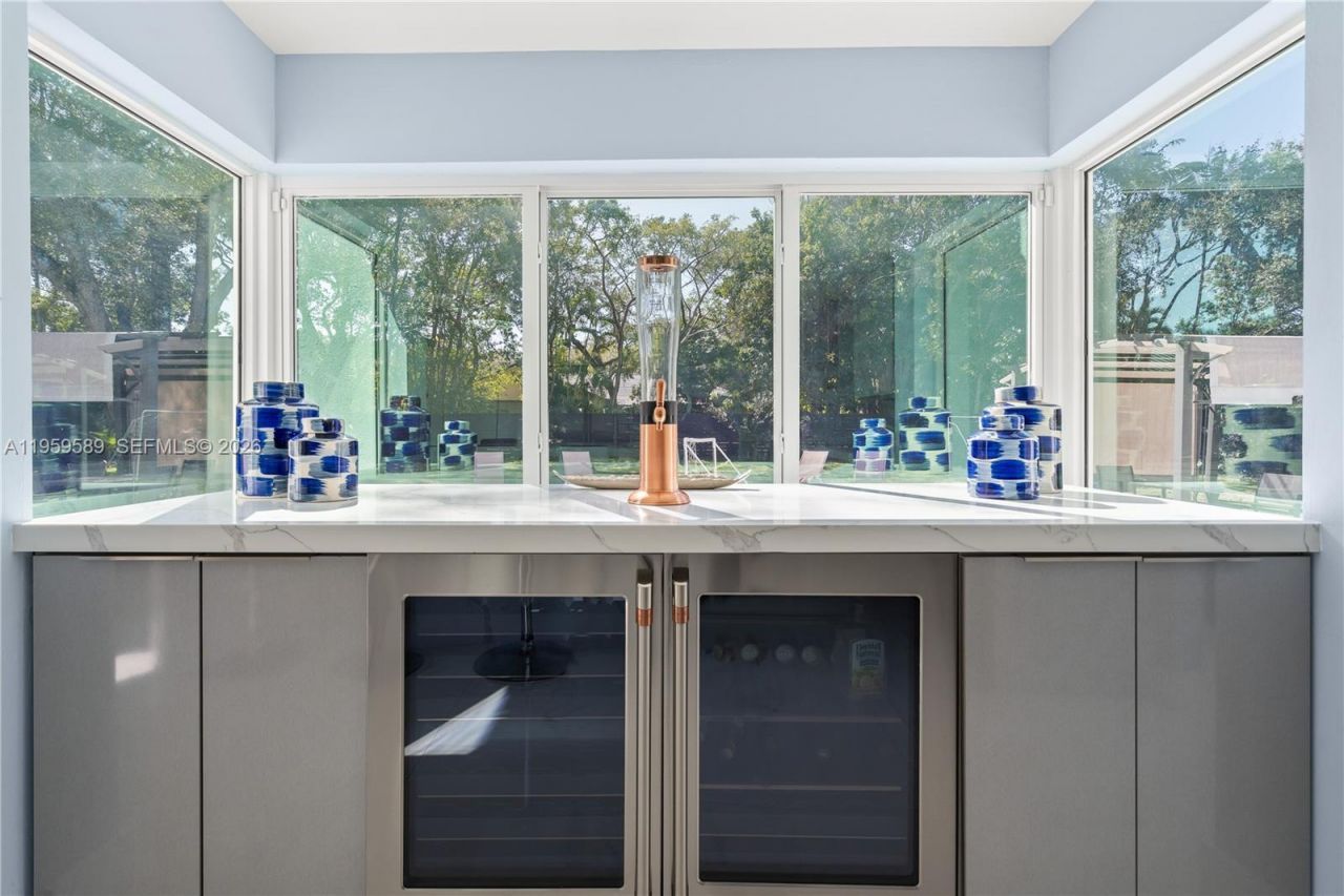 7330 SW 165th St, Palmetto Bay, FL 33157 Photo