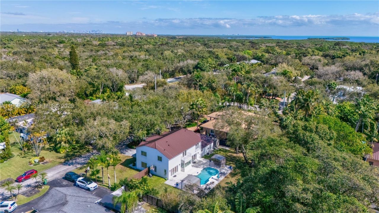 7330 SW 165th St, Palmetto Bay, FL 33157 Photo