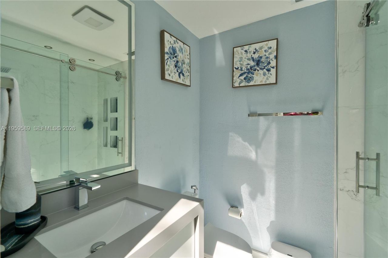 7330 SW 165th St, Palmetto Bay, FL 33157 Photo