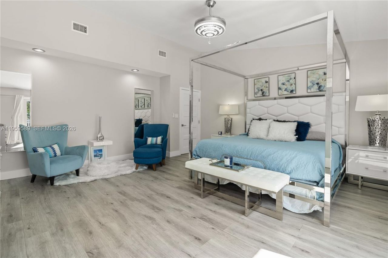 7330 SW 165th St, Palmetto Bay, FL 33157 Photo