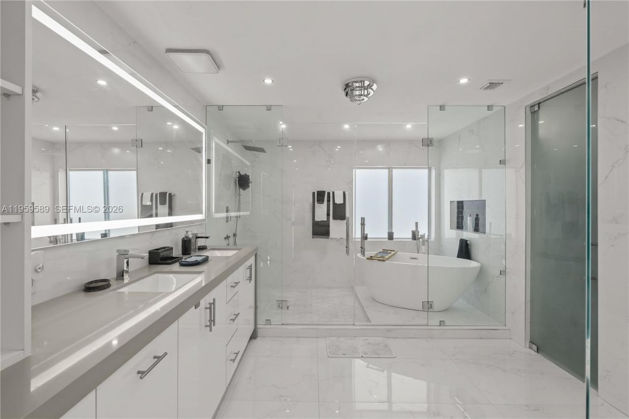 7330 SW 165th St, Palmetto Bay, FL 33157 Photo